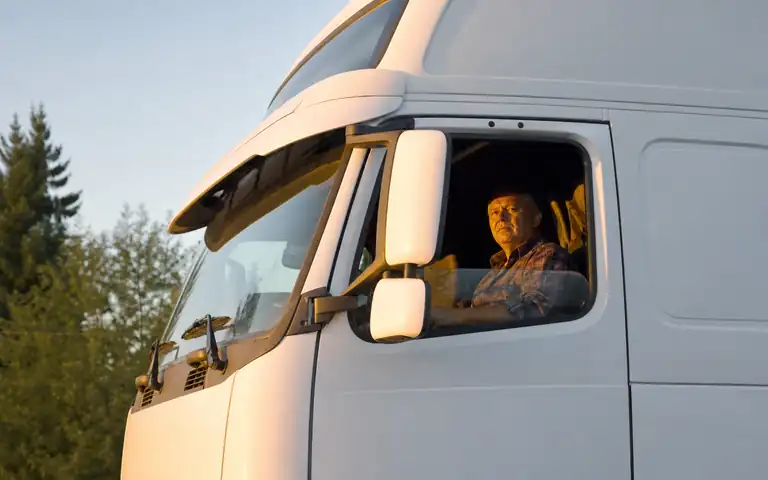 Imagen de la pregunta: Con el permiso B, como norma general, ¿se puede conducir un vehículo automóvil